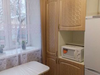 Сдам трешку свежий ремонт с мебелью фото 2 Астрахань