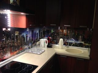 Продается двухкомнатная квартира рядом асфальт с мебелью фото 3 Новосибирск