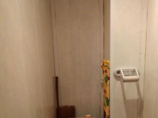 Продам трешку в центре города чистый подъезд фото Тихвин