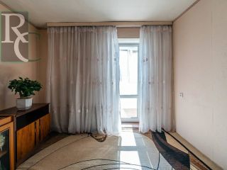 Продается 4 комнатная квартира установлены пластиковые окна свежий ремонт фото Севастополь