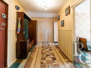 Продается 4 комнатная квартира установлены пластиковые окна свежий ремонт фото 3 Севастополь