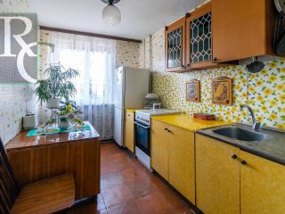 Продается 4 комнатная квартира установлены пластиковые окна свежий ремонт фото 6 Севастополь