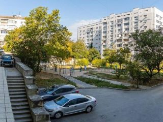 Продается 4 комнатная квартира установлены пластиковые окна свежий ремонт фото 19 Севастополь