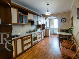 Продам трехкомнатную квартиру с мебелью чистый подъезд фото Севастополь