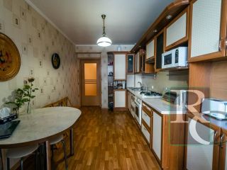 Продам трехкомнатную квартиру с мебелью чистый подъезд фото 2 Севастополь