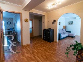 Продам трехкомнатную квартиру с мебелью чистый подъезд фото 5 Севастополь