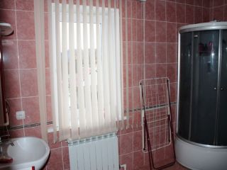 Продам блочный дом асфальтная дорога установлены пластиковые окна фото 17