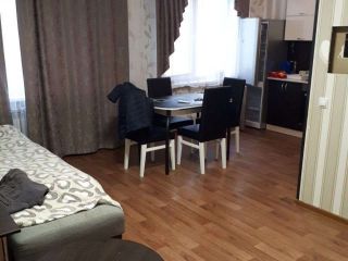 Продам 2 комнатную квартиру установлены натяжные потолки с мебелью фото Димитровград