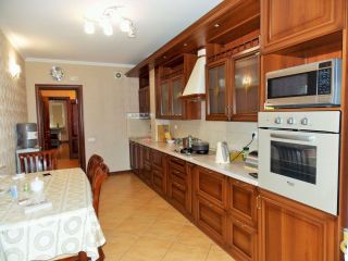 Сдаю 3 комнатную квартиру кирпичный удобное расположение фото 3 Астрахань