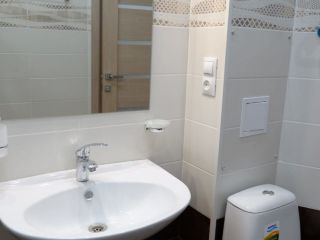 Сдается 1 комнатная квартира свежий ремонт кирпичный фото 9 Астрахань