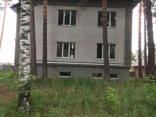 Продаю кирпичный дом с коммуникациями фото Барнаул