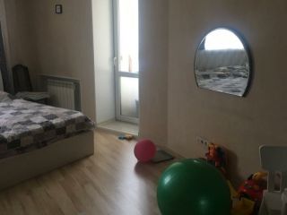 Продам двухкомнатную квартиру свежий ремонт фото 3 Барнаул