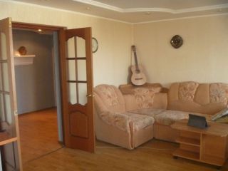 Продаю четырехкомнатную квартиру с мебелью установлены пластиковые окна фото 7 Барнаул