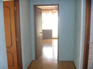 Продаю четырехкомнатную квартиру с мебелью установлены пластиковые окна фото 8 Барнаул