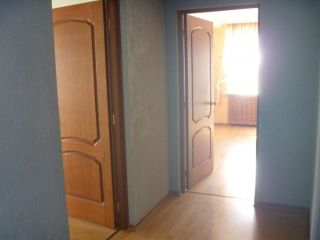 Продаю четырехкомнатную квартиру с мебелью установлены пластиковые окна фото 9 Барнаул