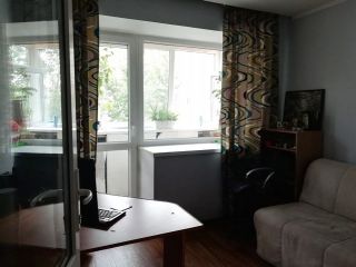 Продается двухкомнатная квартира свежий ремонт с мебелью фото 6 Барнаул