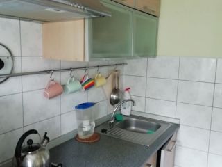 Продается двухкомнатная квартира свежий ремонт с мебелью фото 11 Барнаул