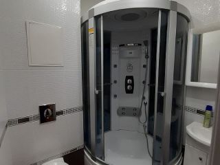 Продаю четырехкомнатную квартиру установлены натяжные потолки красивый фото 17 Севастополь