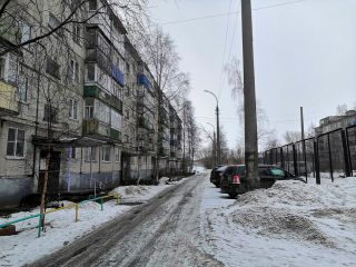 Продаю трехкомнатную квартиру установлены натяжные потолки с коммуникациями фото 15 Архангельск