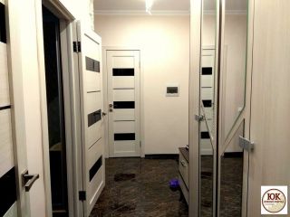 Продается 2 комн. квартира установлены натяжные потолки свежий ремонт фото 4 Анапа