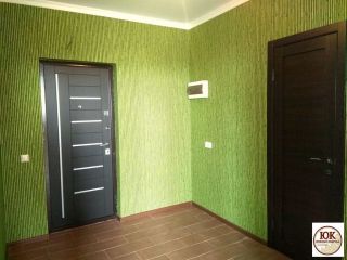 Продается 2 комнатная квартира красивый установлены натяжные потолки фото Анапа