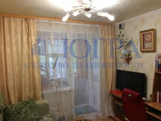 Продаю комнату свежий ремонт установлены пластиковые окна фото Нижневартовск