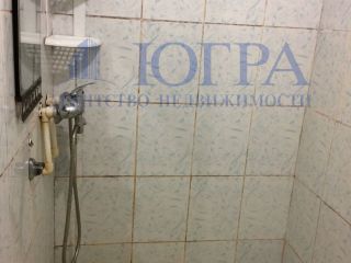 Продаю комнату свежий ремонт установлены пластиковые окна фото 4 Нижневартовск