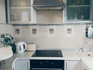 Продаю двушку ухоженный подъезд видеонаблюдение фото Томск