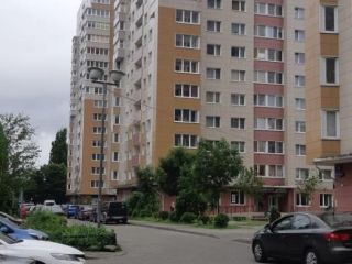 Продаю однокомнатную квартиру с мебелью установлены натяжные потолки фото Калининград