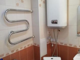 Продам двухкомнатную квартиру пластиковые окна свежий ремонт фото 7 Красноярск