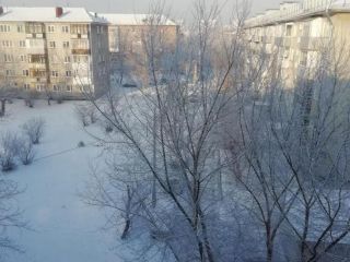 Продам двухкомнатную квартиру пластиковые окна свежий ремонт фото 8 Красноярск