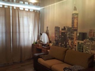 Продам 4 комнатную квартиру установлены натяжные потолки взрослый собственник фото Альметьевск