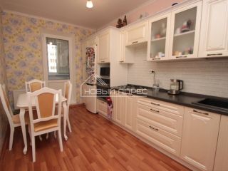 Продается двухкомнатная квартира чистый подъезд фото Альметьевск