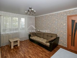 Продам трешку в центре города свежий ремонт фото Альметьевск