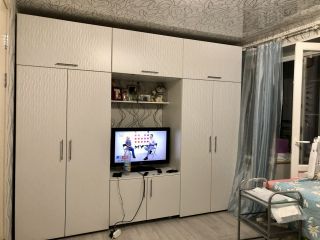 Продам двушку установлены натяжные потолки установлены пластиковые окна фото 2 Волгоград