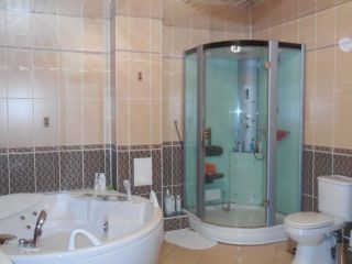 Продается 4 комнатная квартира свежий ремонт с мебелью фото 6 Кемерово