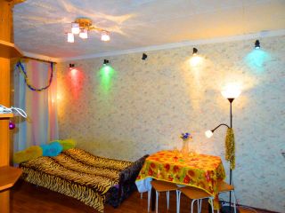 Сдается 1 комн. квартира косметический ремонт посуточно с мебелью фото Москва