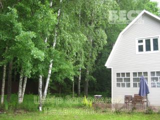 Продам деревянный дом есть баня подключена канализация фото 1 Ядромино