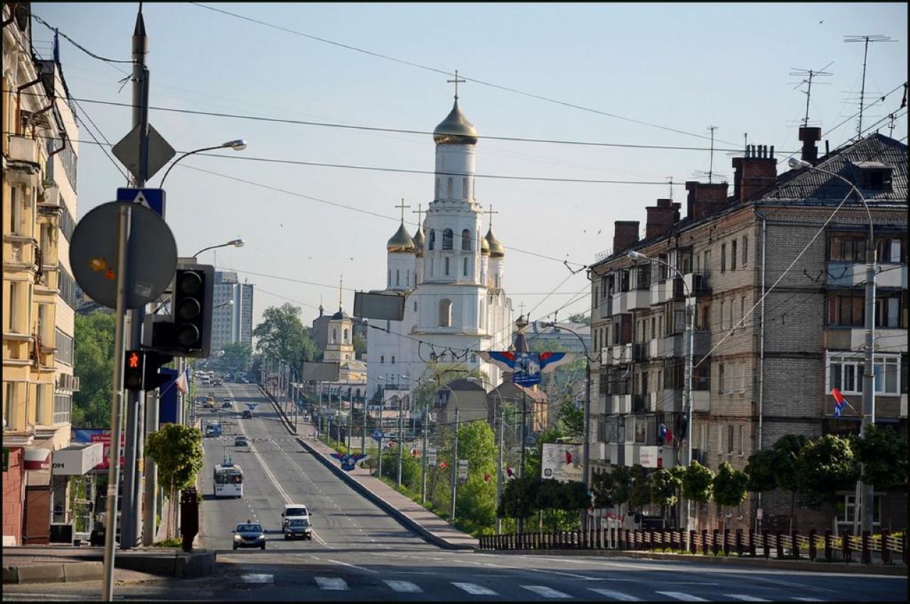 Фото улиц брянска. Проспект Ленина Брянск. Центральная улица Брянска. Город Брянск проспект Ленина. Проспект Ленина Брянск фото.