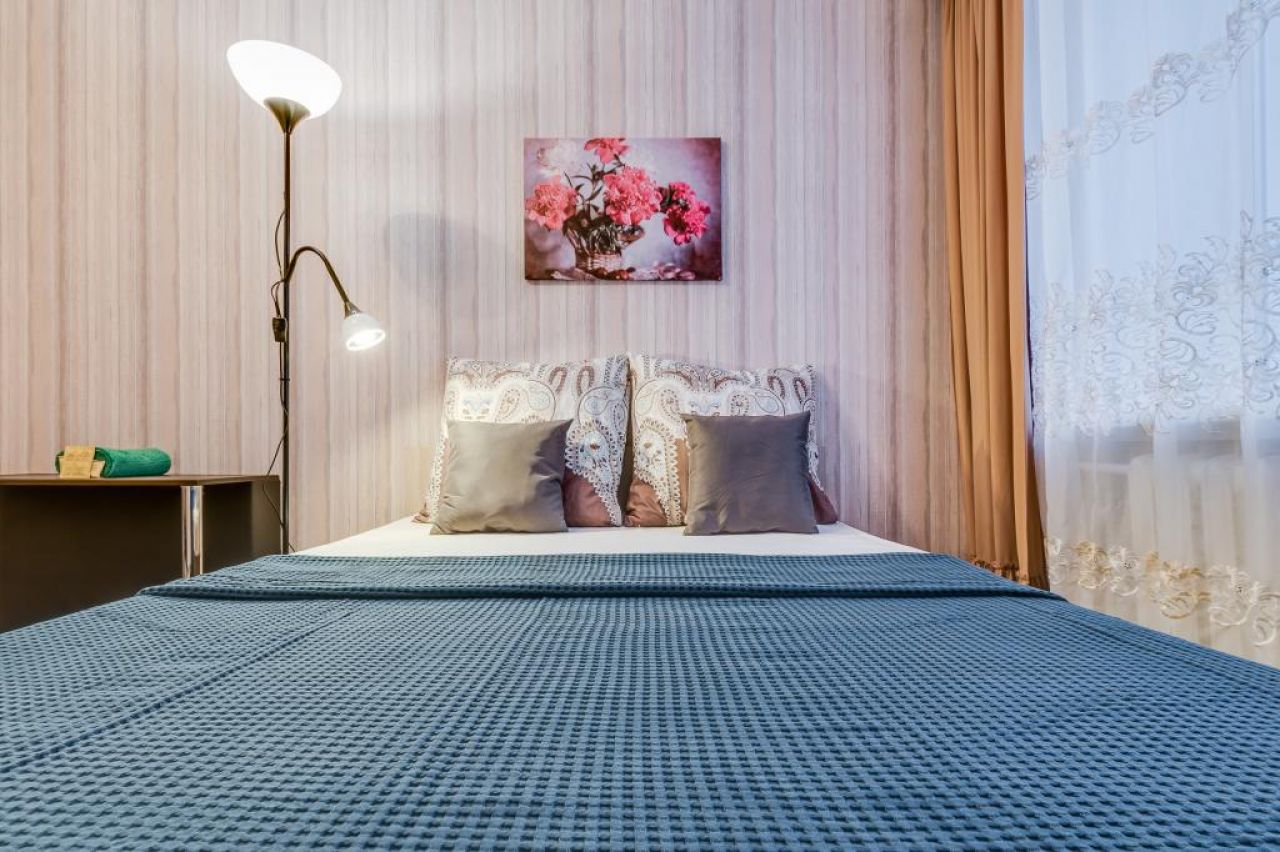 апартаменты на ленина 24 калуга. квартиры в калуге по часам. суточный квартира в калуге. квартиры на час в калуге. суточный квартира в калуге.