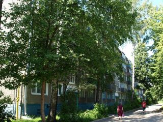 Продаю двухкомнатную квартиру установлены пластиковые окна хорошее состояние фото Чебоксары