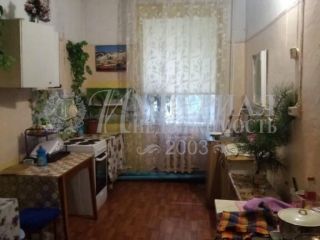 Продаю двухкомнатную квартиру установлены натяжные потолки с мебелью фото 2 Находка