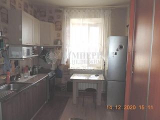 Продаю двухкомнатную квартиру установлены натяжные потолки с мебелью фото 5 Находка