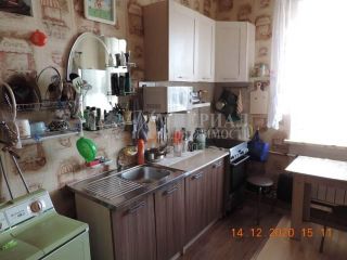 Продаю двухкомнатную квартиру установлены натяжные потолки с мебелью фото 6 Находка