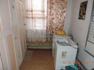 Продаю двухкомнатную квартиру установлены натяжные потолки с мебелью фото 15 Находка