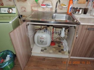 Продаю двухкомнатную квартиру установлены натяжные потолки с мебелью фото 21 Находка