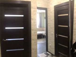 Продам однушку чистый подъезд установлены натяжные потолки фото 6 Тюмень