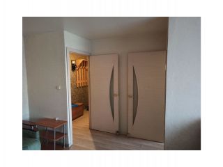 Сдаю двухкомнатную квартиру с индивидуальным отоплением косметический ремонт с мебелью фото 3 Мариинск