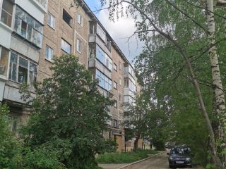 Продам трешку установлены пластиковые окна фото Нижний Тагил