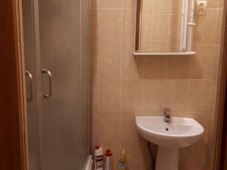 Сдаю двухкомнатную квартиру косметический ремонт с мебелью новая сантехника фото 3 Радужный